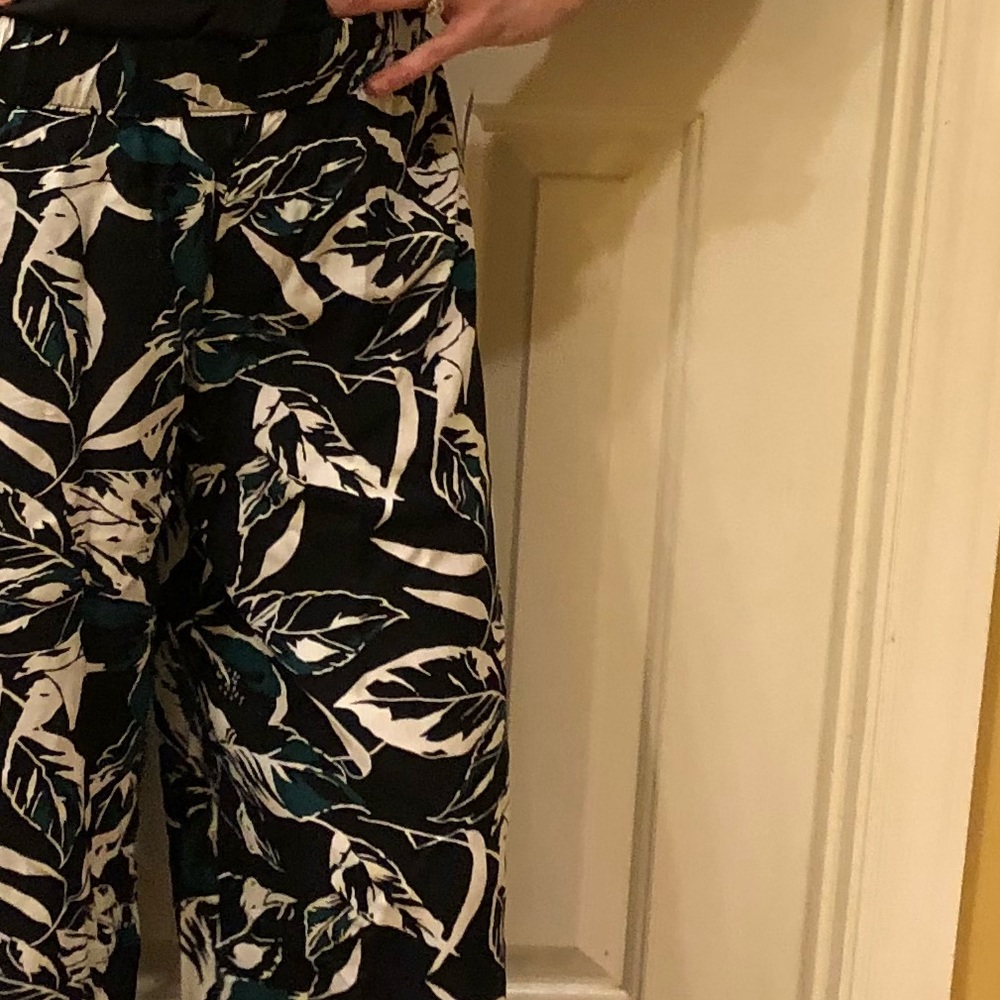 GAP NWT wide leg pants Size XS and XL - Picture 7 of 7